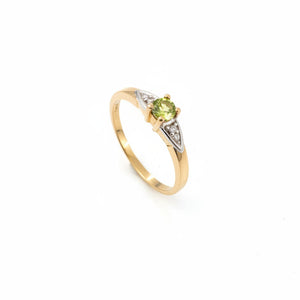 10k Yellow Gold Peridot and Diamond Ring, P: 0.24ct