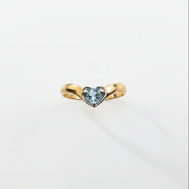10k Yellow Gold Heart Shaped with Round Cut Blue Topaz Ring, T: 0.20ct
