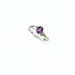 10K White Gold Oval Cut Amethyst with Diamond Ring