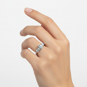 10K White Gold Aquamarine Ring