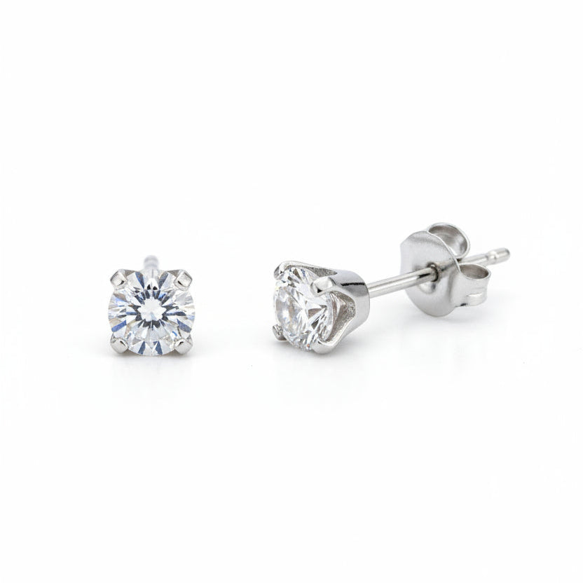 14K White Gold Natural Diamond Stud Earrings. TDW: 0.30ct VS HI