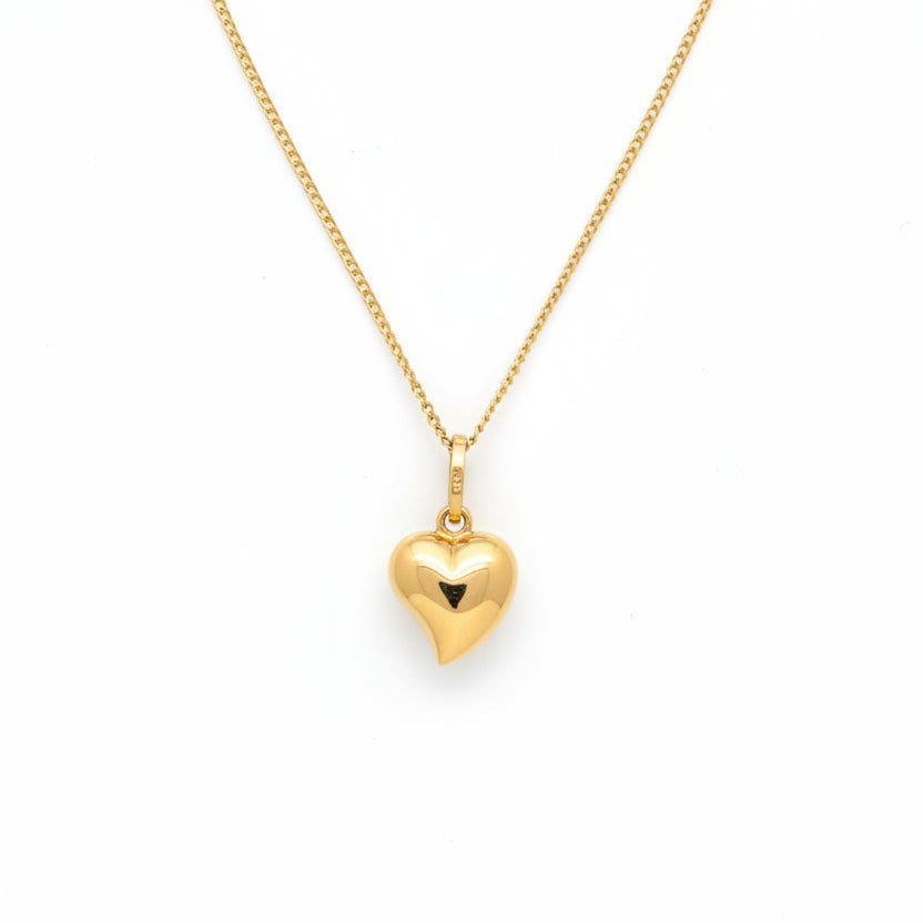18K Yellow Gold Heart Pendant Necklace
