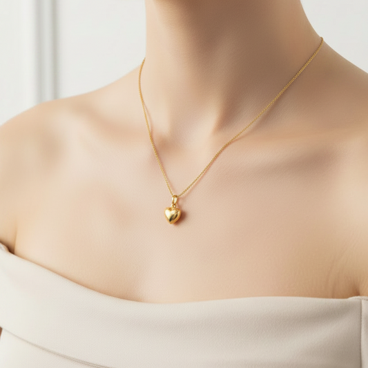 18K Yellow Gold Heart Pendant Necklace
