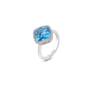 18K White Gold Cushion Cut Blue Topaz and Diamond Ring, T: 4.30ct TDW: 0.28ct