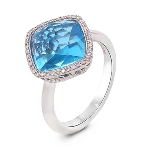 White Gold Cusion Cut Blue Topaz and Diamond Ring. 18k , T: 4.3ct TDW: 0.28ct