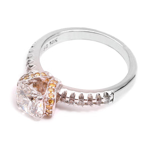 White Gold Engagement Ring with White and Yellow Diamonds. 18k, Centre: 1ct, VS2 F., Y: 0.36ct. TDW: 1.6ct
