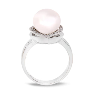 14K White Gold Ring with Heart Shape design setting with one Freshwater Pearl and Diamonds Pearl : 9.9mm Freshwater. Set with 35 Natural Round Diamonds TDW: 0.25ct GH SI