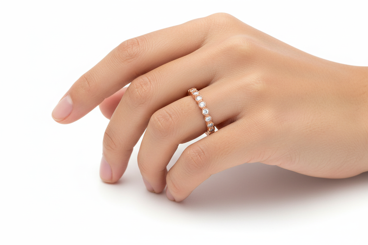 14K Rose Gold Bridal Diamond Band with 17 Round Diamonds. TDW: .25.00ct