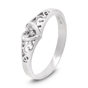 10K Romantic Heart – Cut White Gold Ring with Filigree Detailing