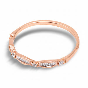 10K Yellow Gold Slim  Band with Baguette and Round Diamond Accents TDW: 0.20ct