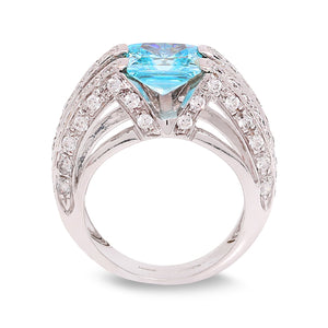 Vintage Futuré Luxe Ring with Princess-Cut Blue Topaz and Diamond Accents. 18k, set with 68 Round Diamonds,  TDW: 0.96ct, SI, GH