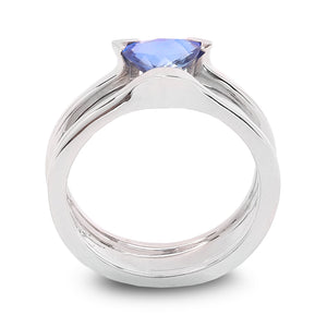 White Gold Triangle Shape Tanzanite Ring. 14k, T: 0.75ct