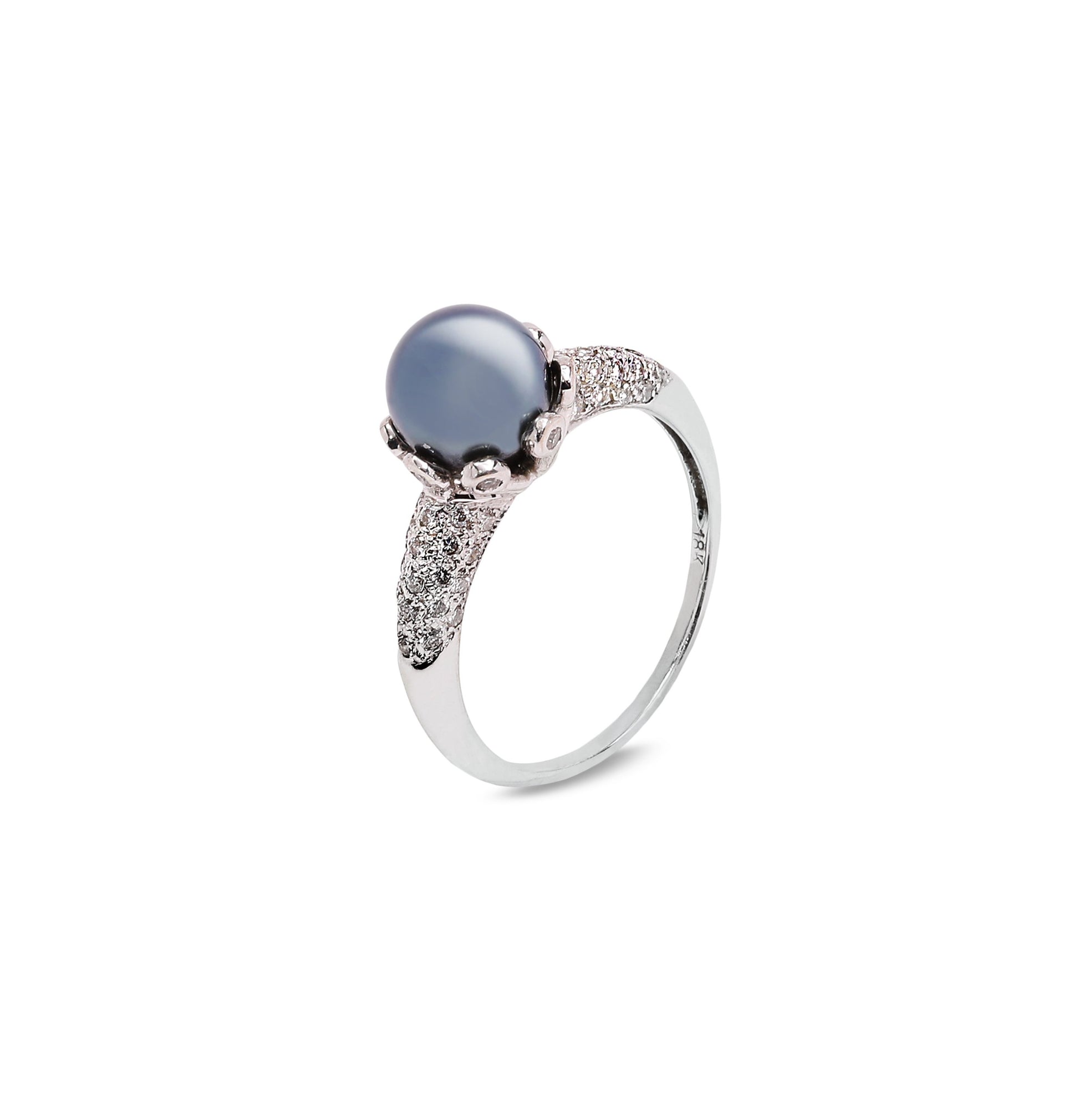 18K White Gold South Sea Tahitian Pearl with Diamond Ring. P: 7.3mm TDW: 0.26ct