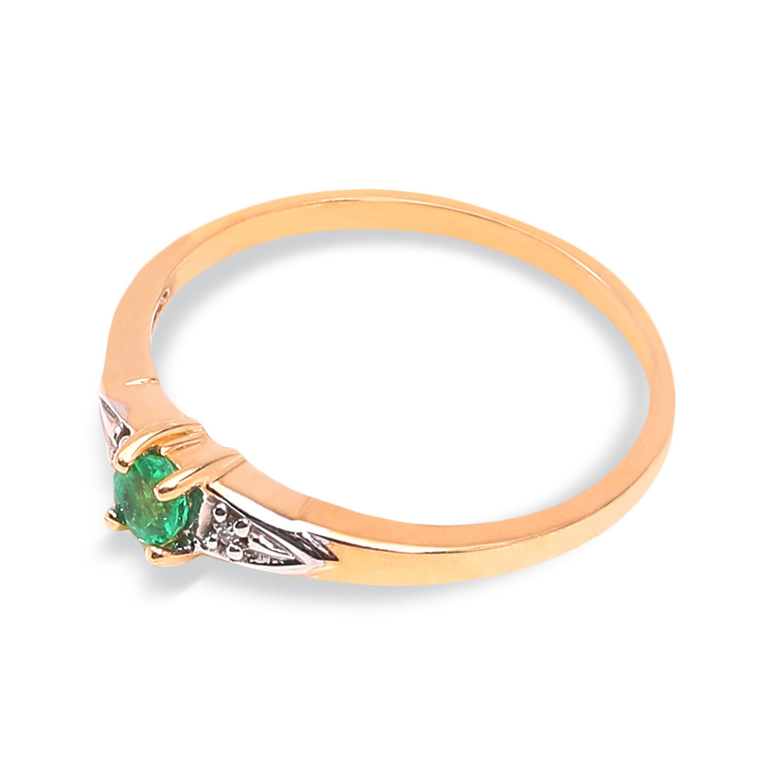 Yellow Gold Ring with Emerald in the middle and 2 small Diamonds, 10k