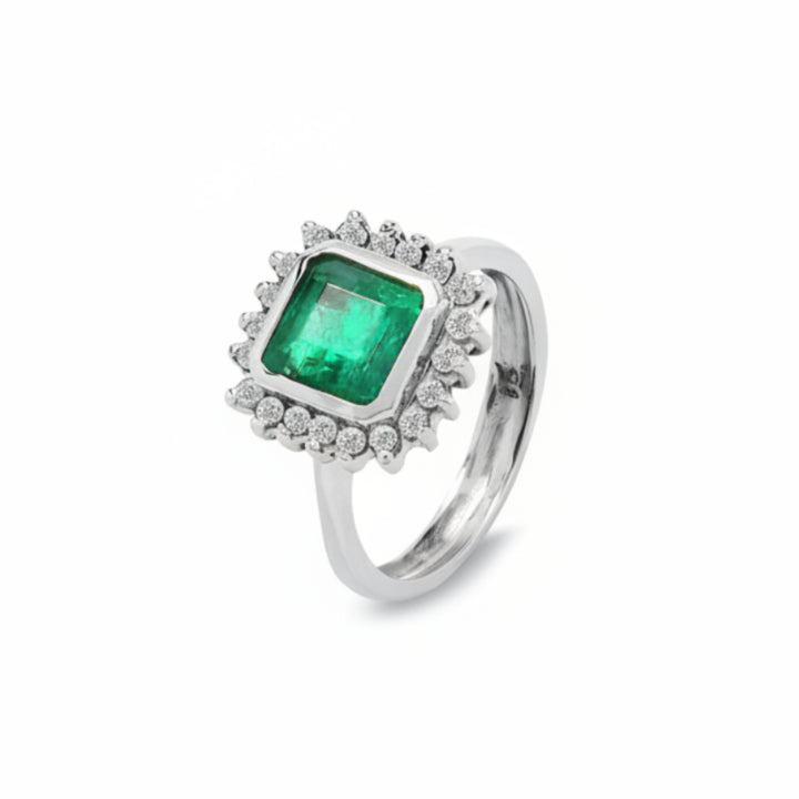 18K Vintage White Gold Emerald and Diamond Halo Ring E: 1.7ct TDW: 0.2ct