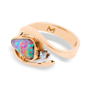 Yellow Gold Synthetic Triangular Shape Opal with Diamond Ring, 18k, TDW: 0.05ct