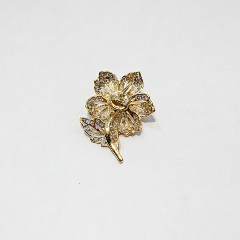 18K Yellow Gold Pavé Diamond Floral Pendant With Leaf Stem TDW:0.79ct