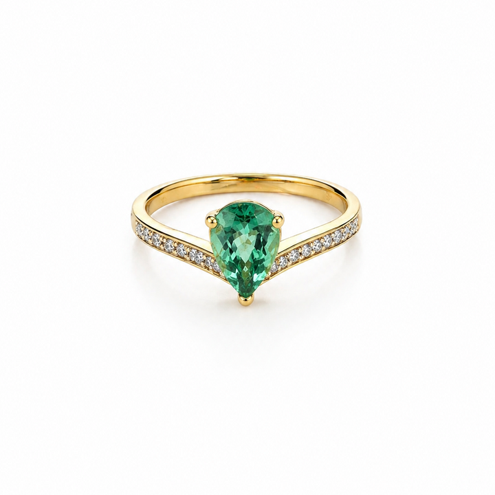 14k Yellow Gold Pear cut Green Tourmaline and Diamonds Ring