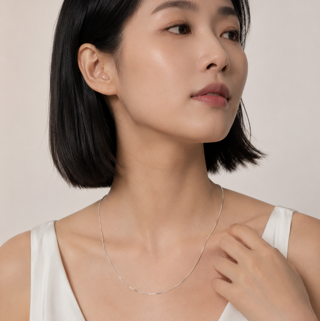 18K White Gold Box Chain Necklace