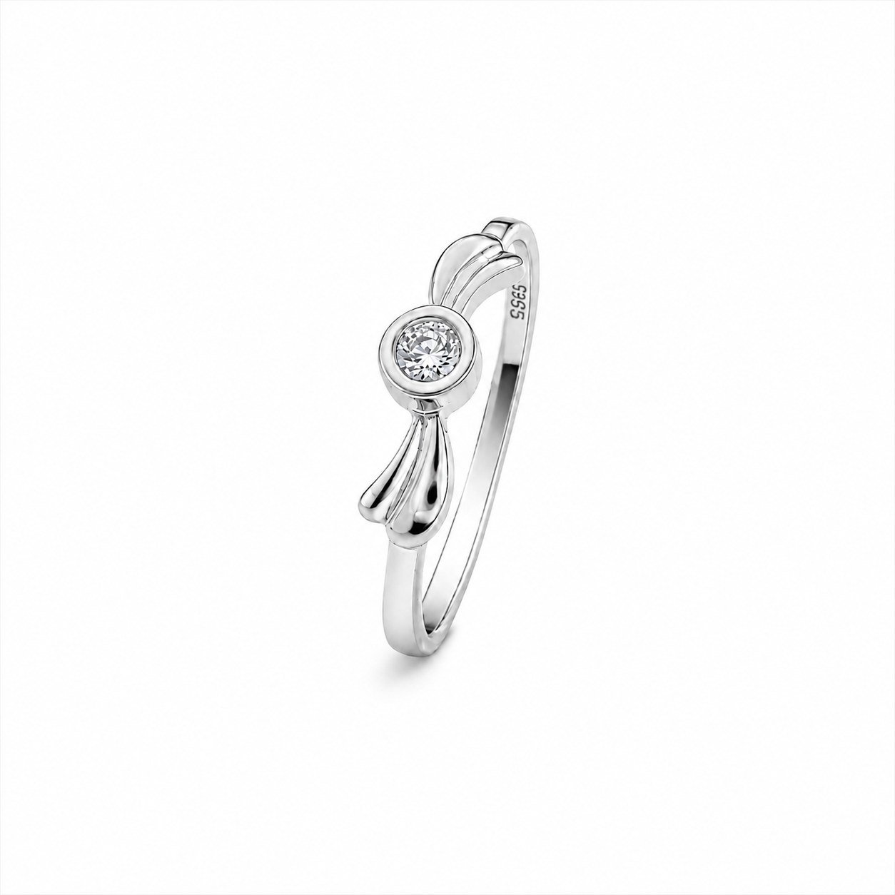 18k White Gold Dainty Ribbon Diamond Ring