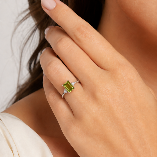 925  Sterling Silver Emerald-Cut Green Stone Ring
