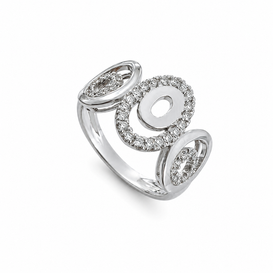 18K White Gold Triple Round Circle Diamond Ring