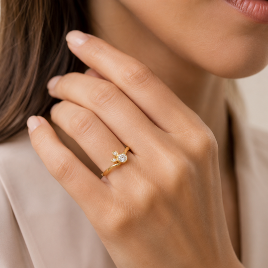 18K Yellow Gold Diamond Leaf Ring