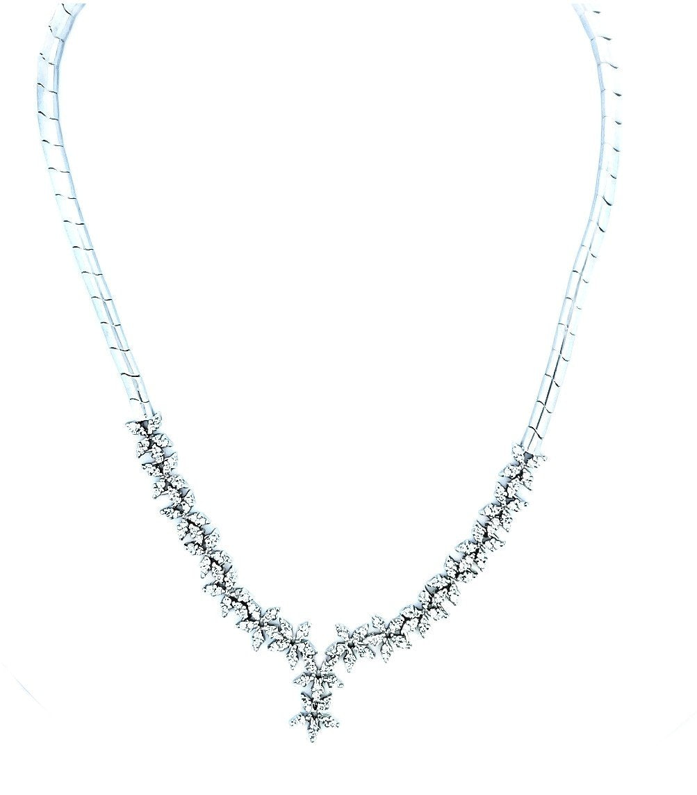 White Gold Classic Diamond Necklace. 18k  TDW: 1.92ct SI GH 41.9 gr. 128 Round Diamonds on 16 Flowers with Marquise Shape Leaves.