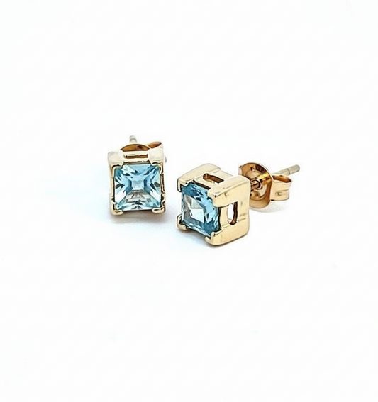 Yellow Gold Aquamarine Princess Cut Stud Earrings. 14k, 1.4gr, 062ct