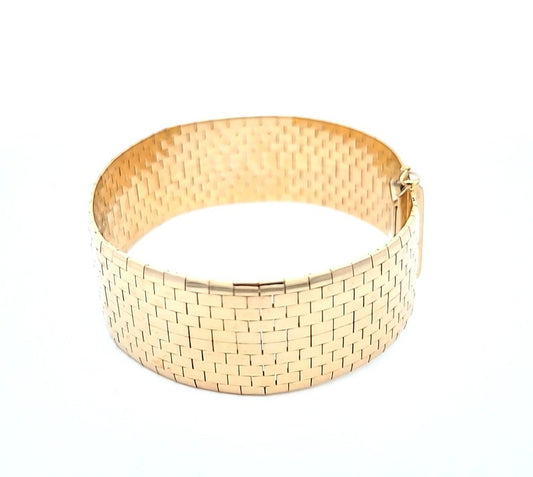 Italian Yellow Gold Textured Brick Flexible Wide Strap Statement Bracelet. 18k, 56.04gr. Width: 20.5mm, Length: 7.5".