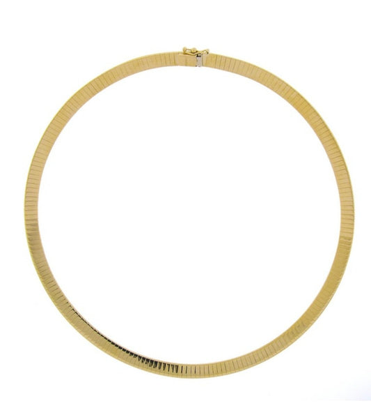 Italian Yellow Gold Flat Omega Collar Necklace. 18k, 34.4gr
