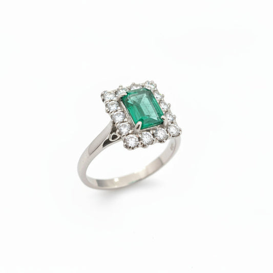 10k Vintage White Gold Emerald and Diamond Ring.