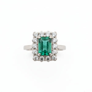 10k Vintage White Gold Emerald and Diamond Ring.