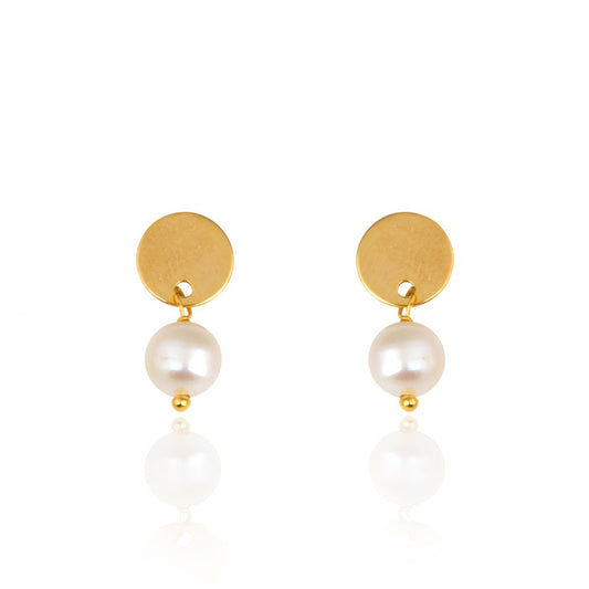 Yellow Gold Earring with dangling Pearl 18k Freshwater pearl 1.8gr