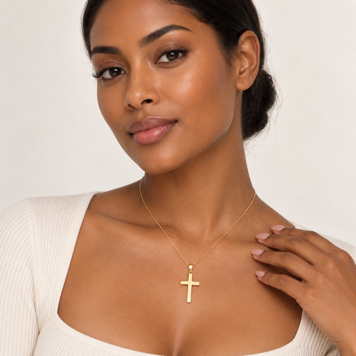 10K Yellow Gold Plain Latin Cross Pendant
