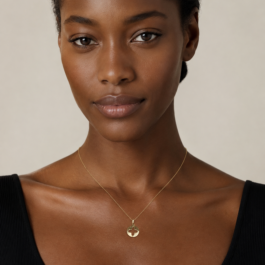 18K Yellow Gold Star Cutout Disc Pendant