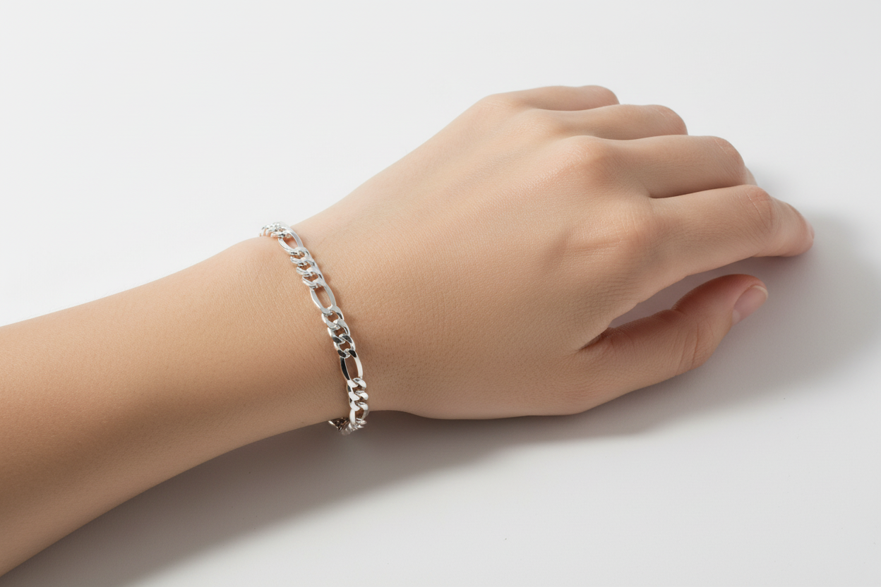 Sterling Silver Figaro style Bracelet 8"