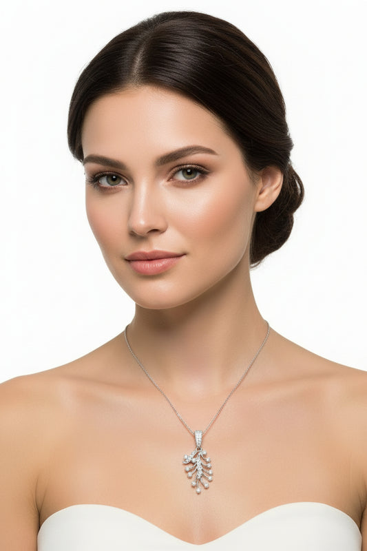 18K Vintage White Gold Diamond Vertical Drop Pendant Necklace