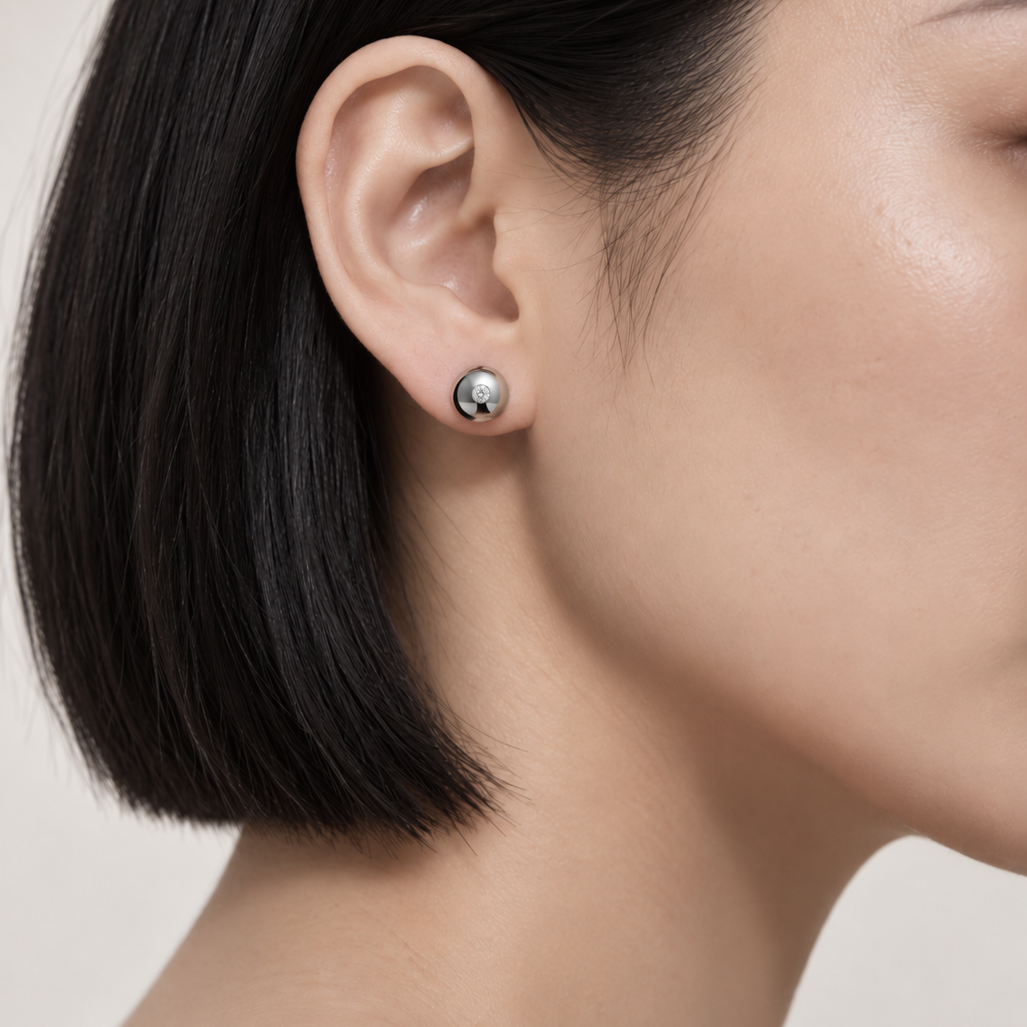 18K White Gold Diamond Ball Stud Earrings