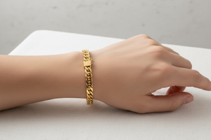 18K Yellow Gold Flat Curb Bracelet 18.13gr 7 1/2"