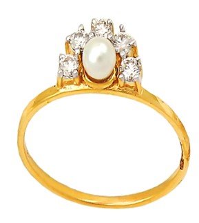 Yellow Gold Ring Half Circle setting with Five Diamonds and one Pearl14k TDW:0.2ct 1.46gr