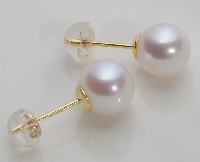 Fresh water Pearl Earring with gold and silicon Backing, 18k, 7..3mm