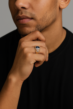 Vintage Yellow Gold Men's Dark Blue Zircon and Diamond Ring. 10k,  TDW: 0.12ct