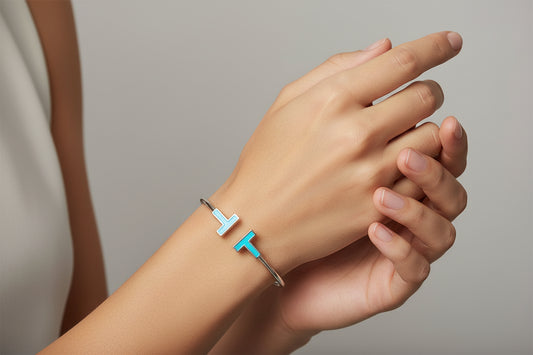 TIFFANY & CO. White Gold T Wire Turquoise Cuff Bracelet. High-End Jewellery Resale. 18k